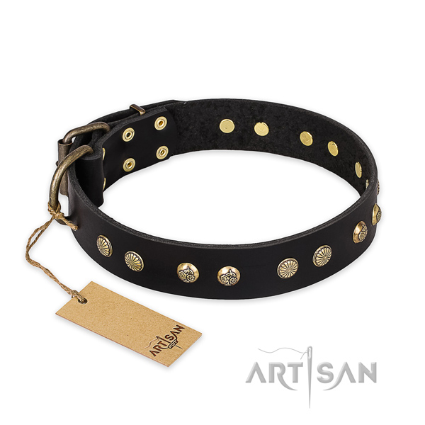 Easy adjustable genuine leather dog collar with rust-proof hardware