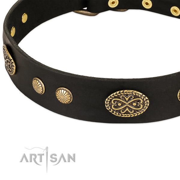 Reliable hardware on full grain leather dog collar for your four-legged friend
