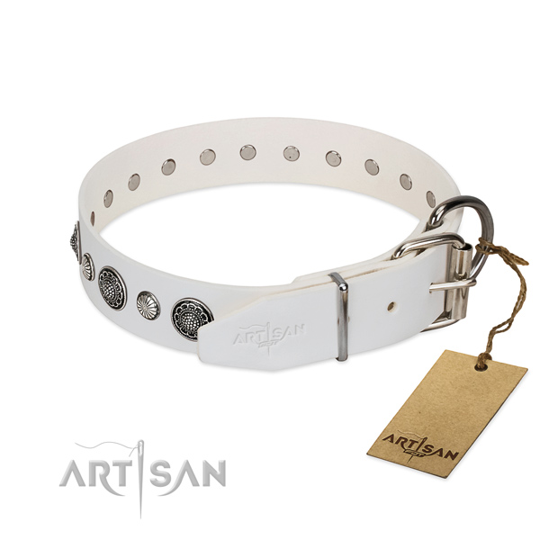 Best quality leather dog collar with corrosion resistant buckle